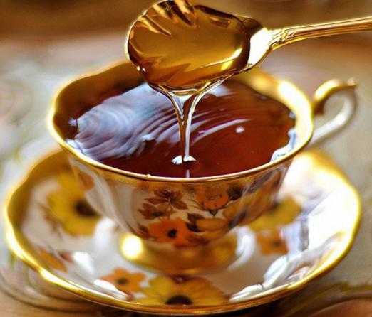 Wat is handig voor thee met honing?
