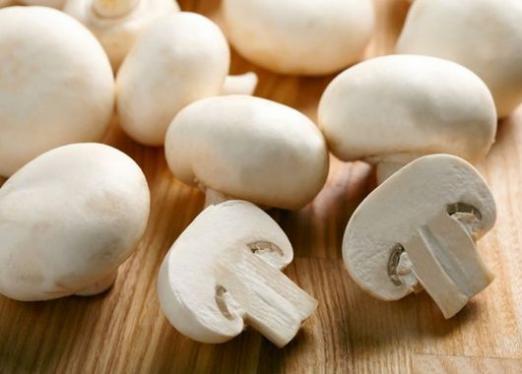 Moet ik champignons schoonmaken?